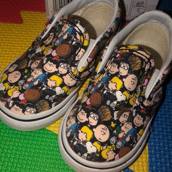 Peanuts Vans Shoes - Picture 6 of 6